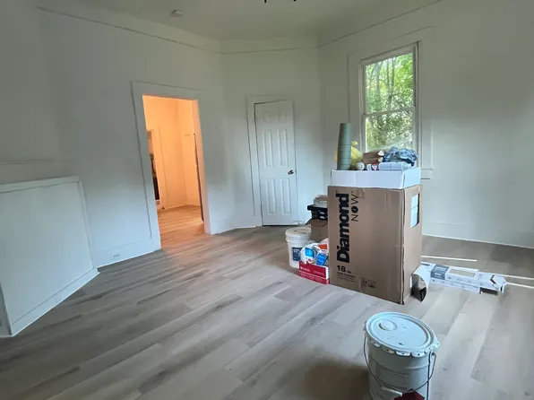 32 Ames St, Seneca, SC 29678