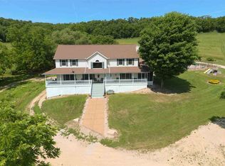 4622 N Mill Creek Rd, Scales Mound, IL 61075