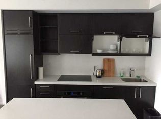 65 Saint Mary St #1003, Toronto, ON M5S 0A6