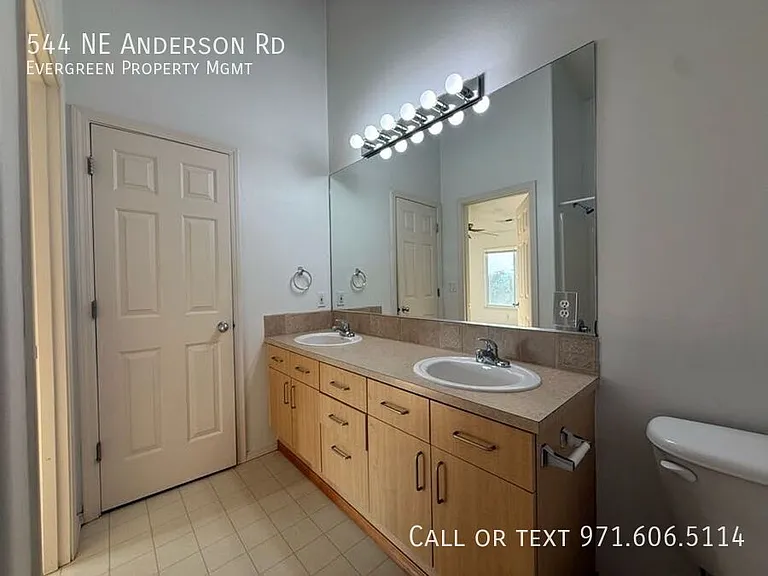 544 NE Anderson Rd — Photo 18