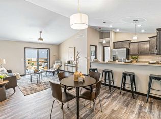 427 Chloe Dr, Tiffin, IA 52340