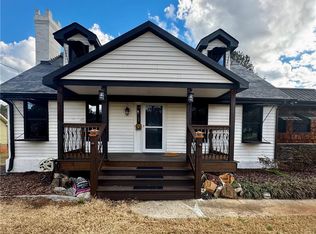 1709 Rangewood Dr SW, Lilburn, GA 30047