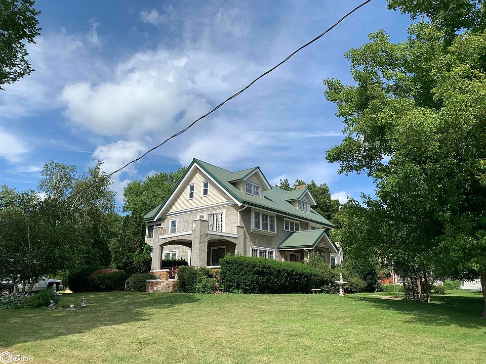 2nd image of 301 E Strait St