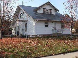 445 W 3rd St, Winner, SD 57580