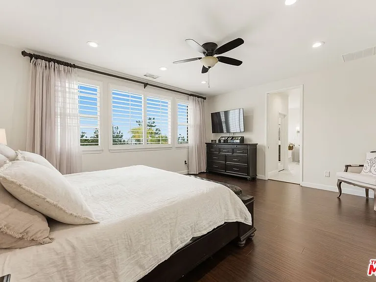 11564 Apulia Ct — Photo 28