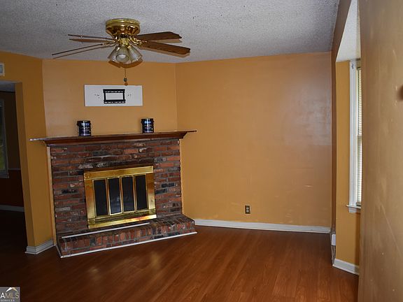4th image of 4375 Barrington Pl