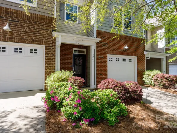 3246 Yarmouth Ln, Gastonia, NC 28056
