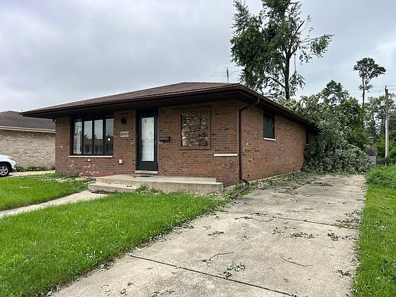 2nd image of 18440 Wildwood Ave