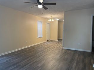 5121 Back St #10752539, Fayetteville, NC 28306