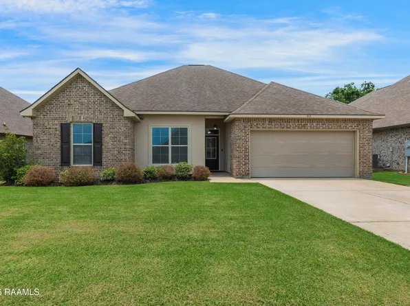 212 Valcour Pl, Youngsville, LA 70592