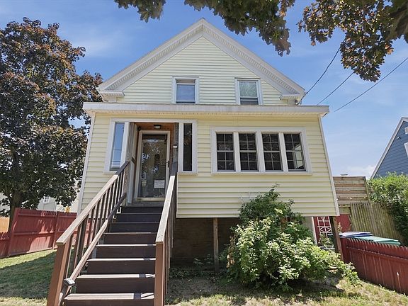 4th image of 110 Waterhill St