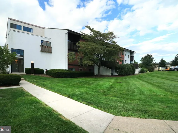 800 Stratford Dr APT 35, State College, PA 16801