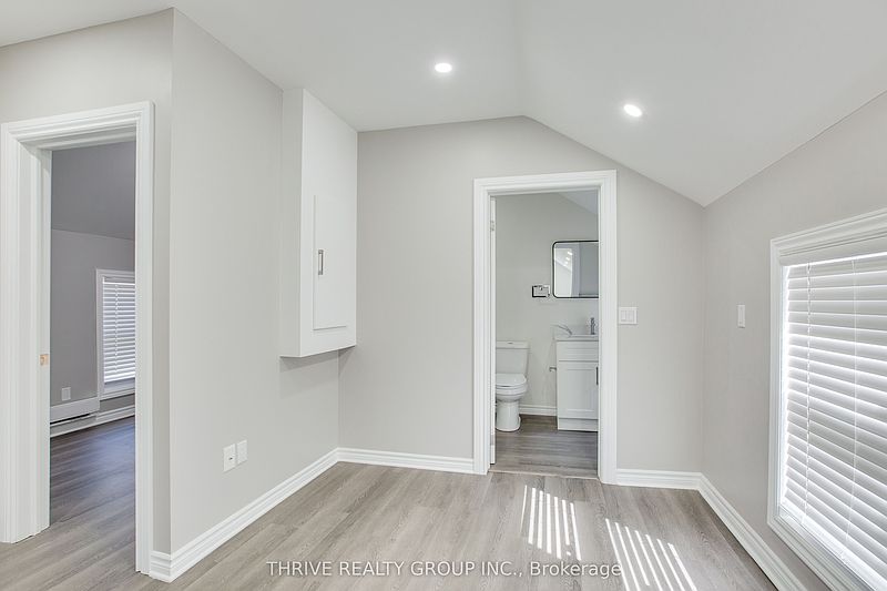 London House for rent - 2 Bedrooms — photo 5