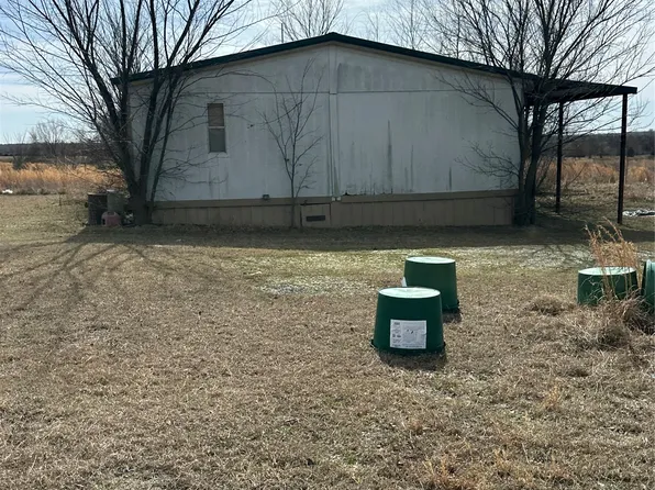 12698 W Rock Creek Rd, Coleman, OK 73432