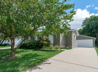 4421 Dunn Ave, Marion, IA 52302