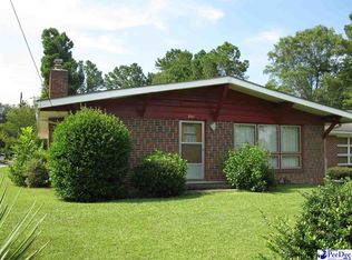 201 E Dogwood Dr, Mullins, SC 29574