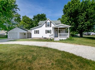 105 N 6th St, Ashkum, IL 60911