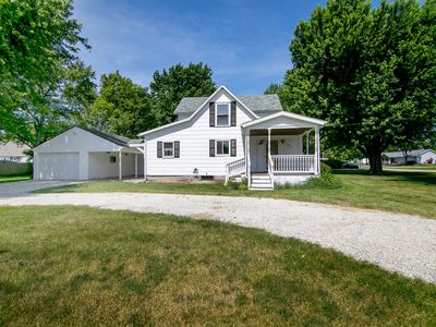 105 N 6th St, Ashkum, IL, 60911