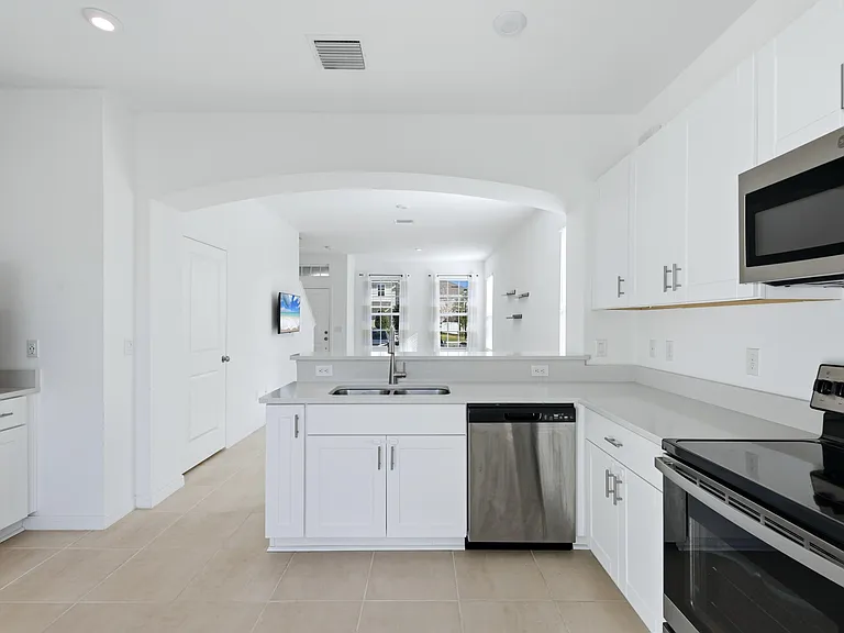 6135 Fairmont Ln — Photo 13