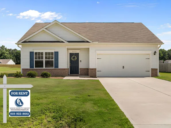 313 Settlers Pointe Dr, Pikeville, NC 27863
