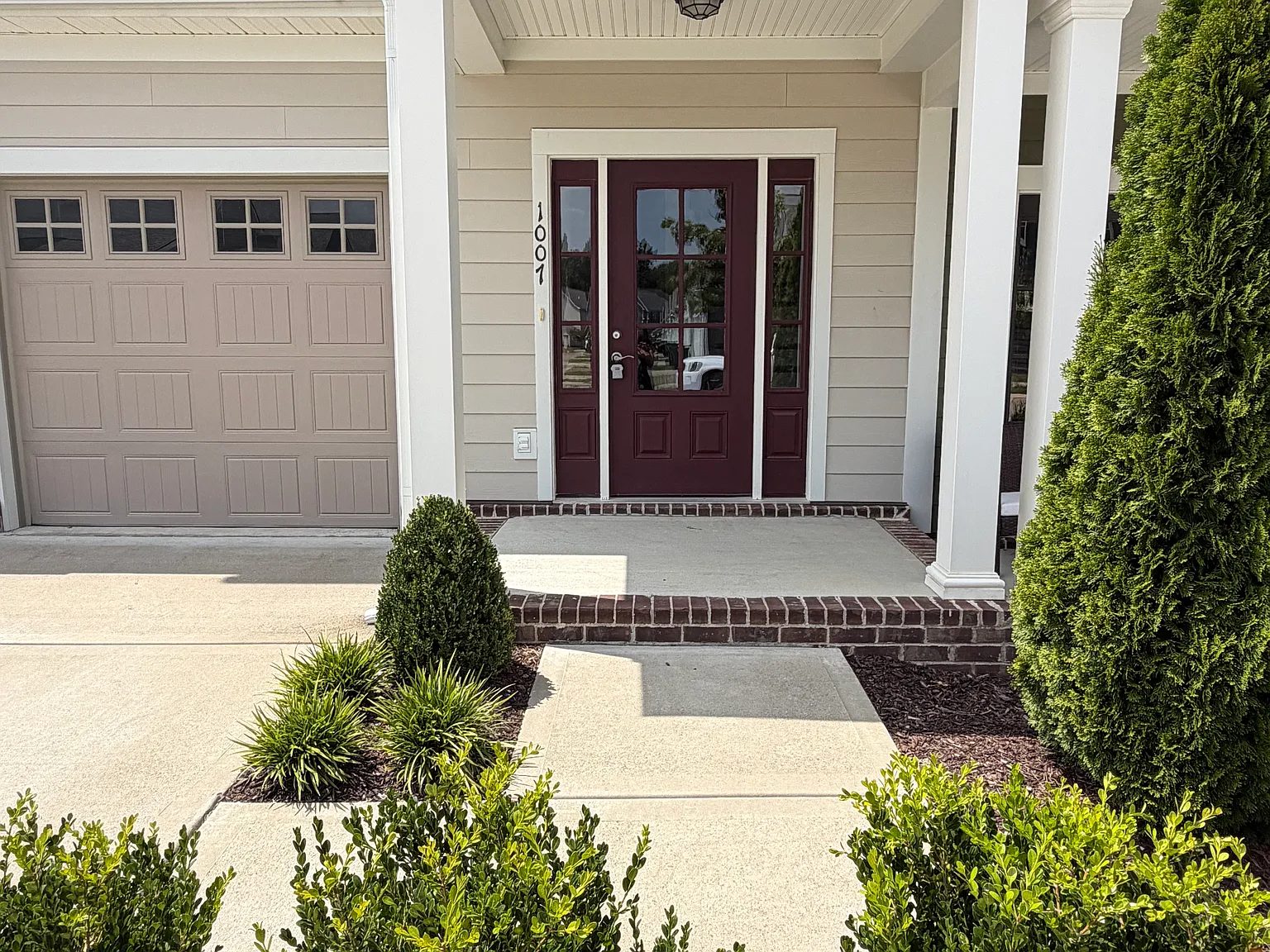 3 bed, 2.5 bath, 1804 sqft, $2,975 — Photo 2