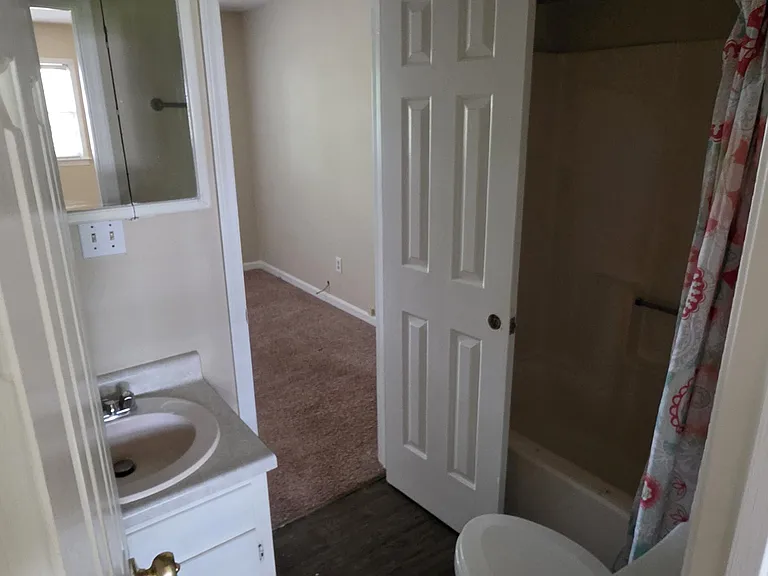 1179 Holly St NW #B — Photo 9