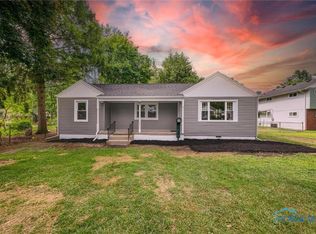 2413 Murray Dr, Toledo, OH 43613