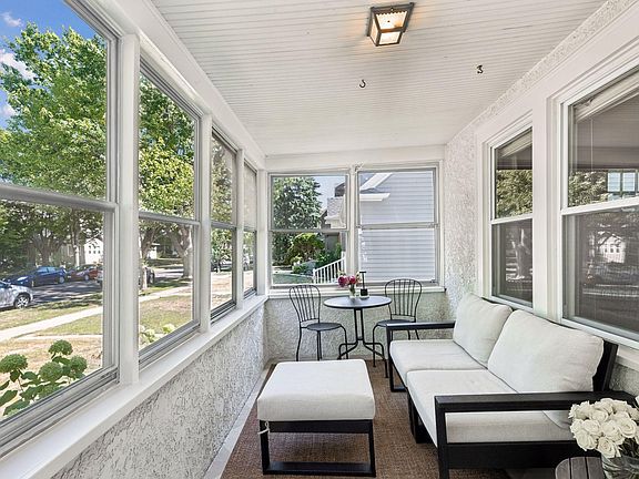 5th image of 1272 Stanford Ave