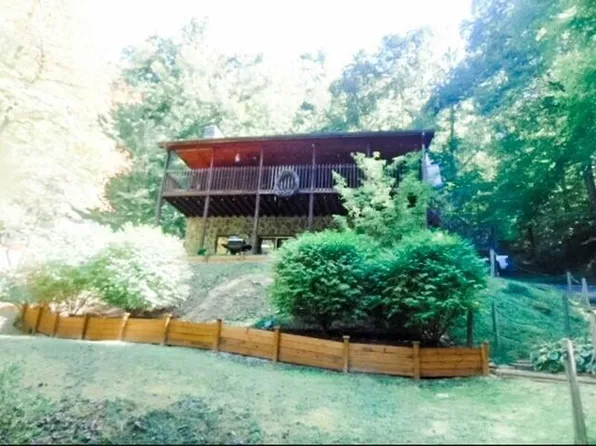 100 Jim Gamball Dr, Hagerhill, KY 41222