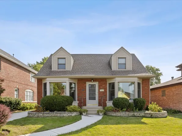 903 S Clifton Ave, Park Ridge, IL 60068