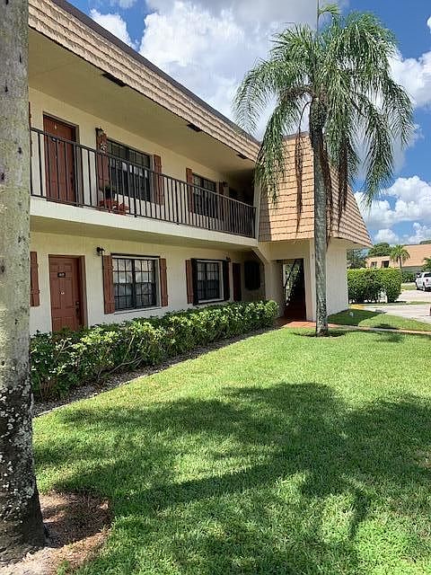 1st image of 4127 Oak Terrace Dr