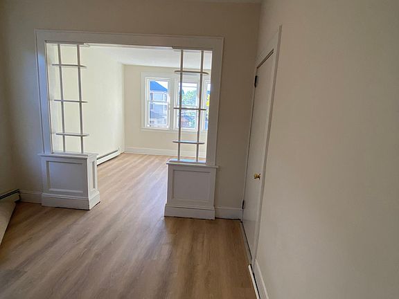 2nd image of 24 Gold St Floor 2