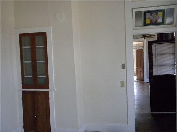 5th image of 203 S Vine St