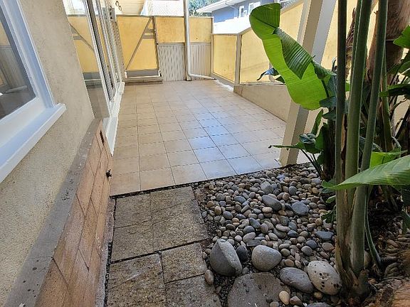 2nd image of 11621 Chenault St APT 3