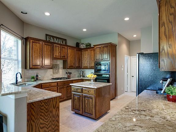 4th image of 8681 Weston Ln