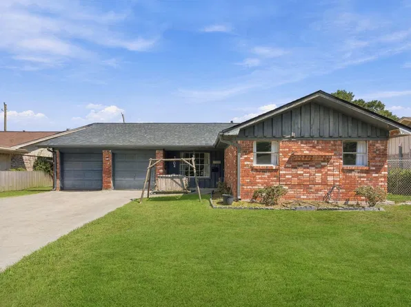 3002 Columbia St, Baytown, TX 77521
