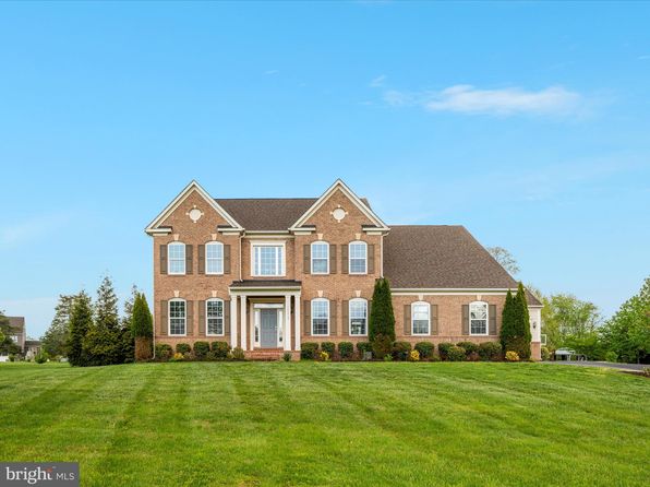 16819 Doubleday Rd, Centreville, VA 20120