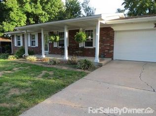 704 W Harrison St, Millstadt, IL