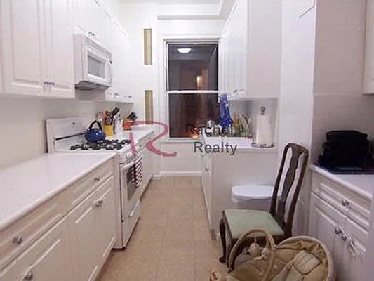 Rented by Rachel Realty | media 32