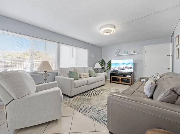 1530 Miracle Strip Pkwy SE #202D, Fort Walton Beach, FL 32548