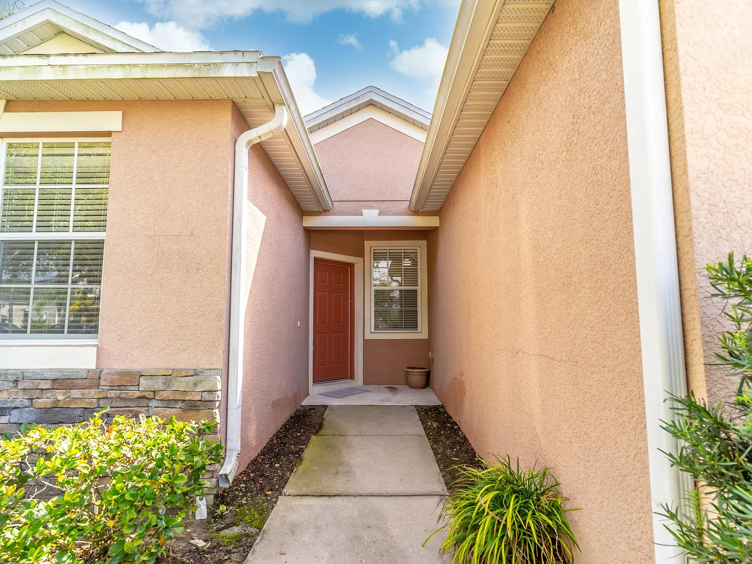 2600 Deansgate Ct — Photo 3