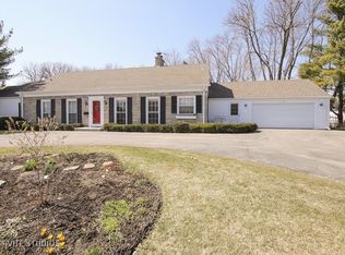 190 Thackeray Ln, Northfield, IL 60093