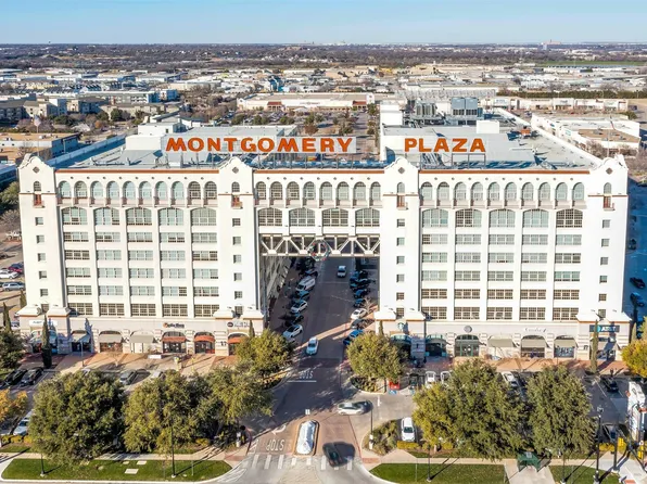 2600 W 7th St APT 2452, Fort Worth, TX 76107