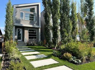 2136 S 53rd Ave SW, Calgary, AB T3E 1K8