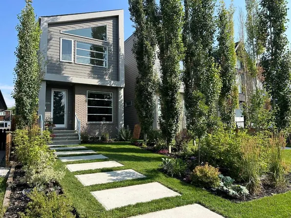 2136 S 53rd Ave SW, Calgary, AB T3E 1K8