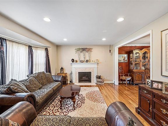 5th image of 14438 Washington Blvd