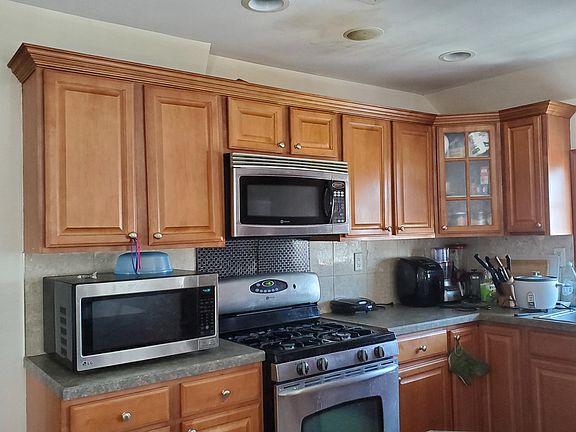 2nd image of 41 Kell Ave