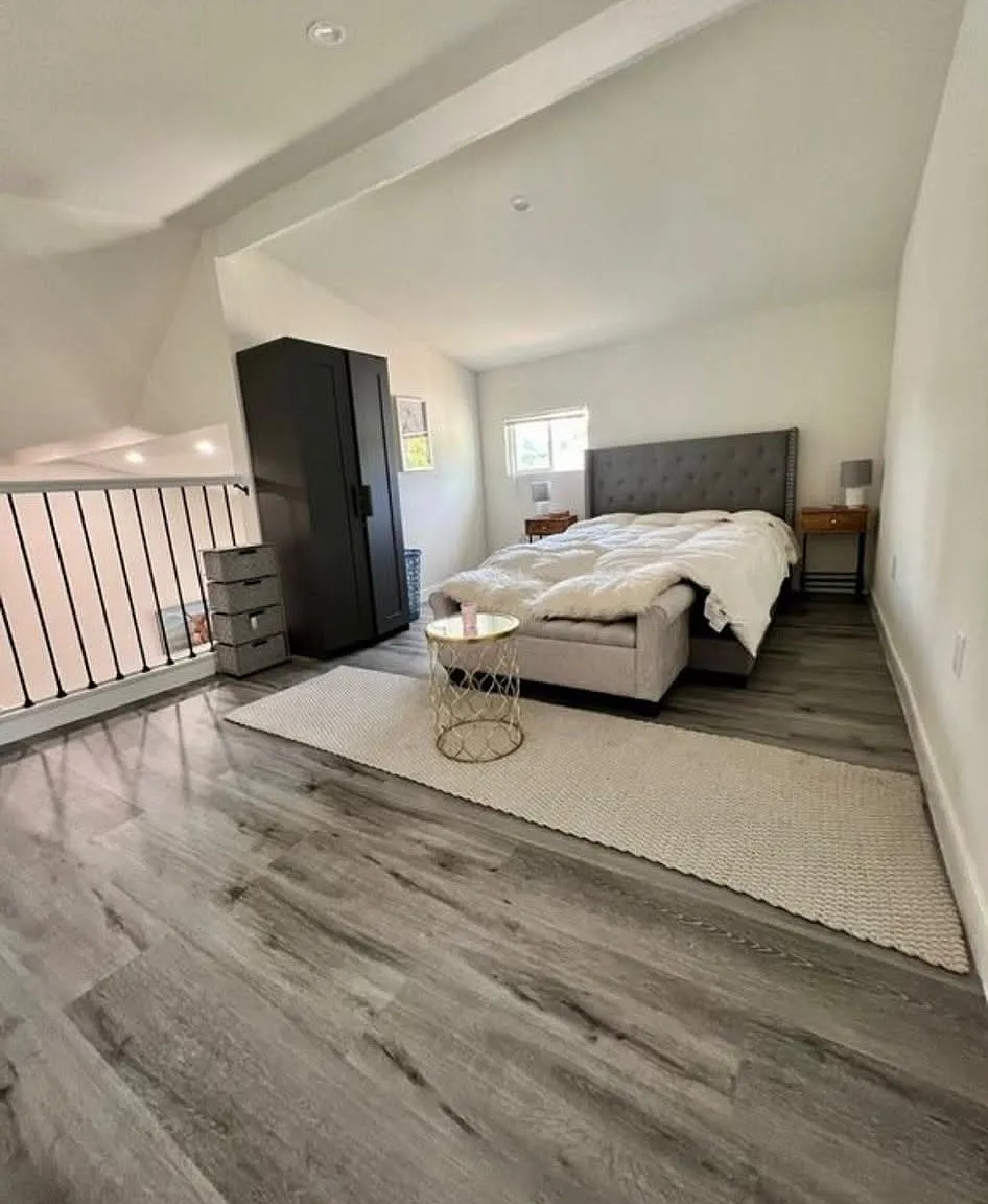 1 bed, 1000 sqft, $2,500 — Photo 2