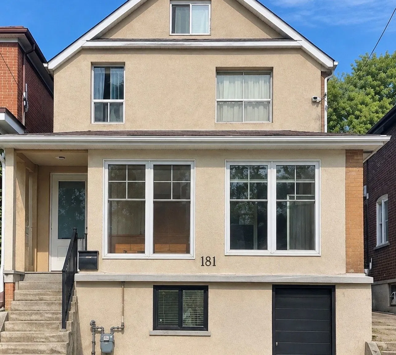 2 bed, $1,900 — Photo 1