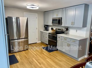 128 Thurston St, Riverside, RI 02915